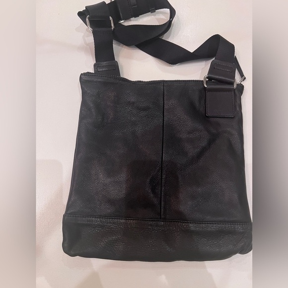 Margot black crossbody black leather bag - Picture 2 of 7